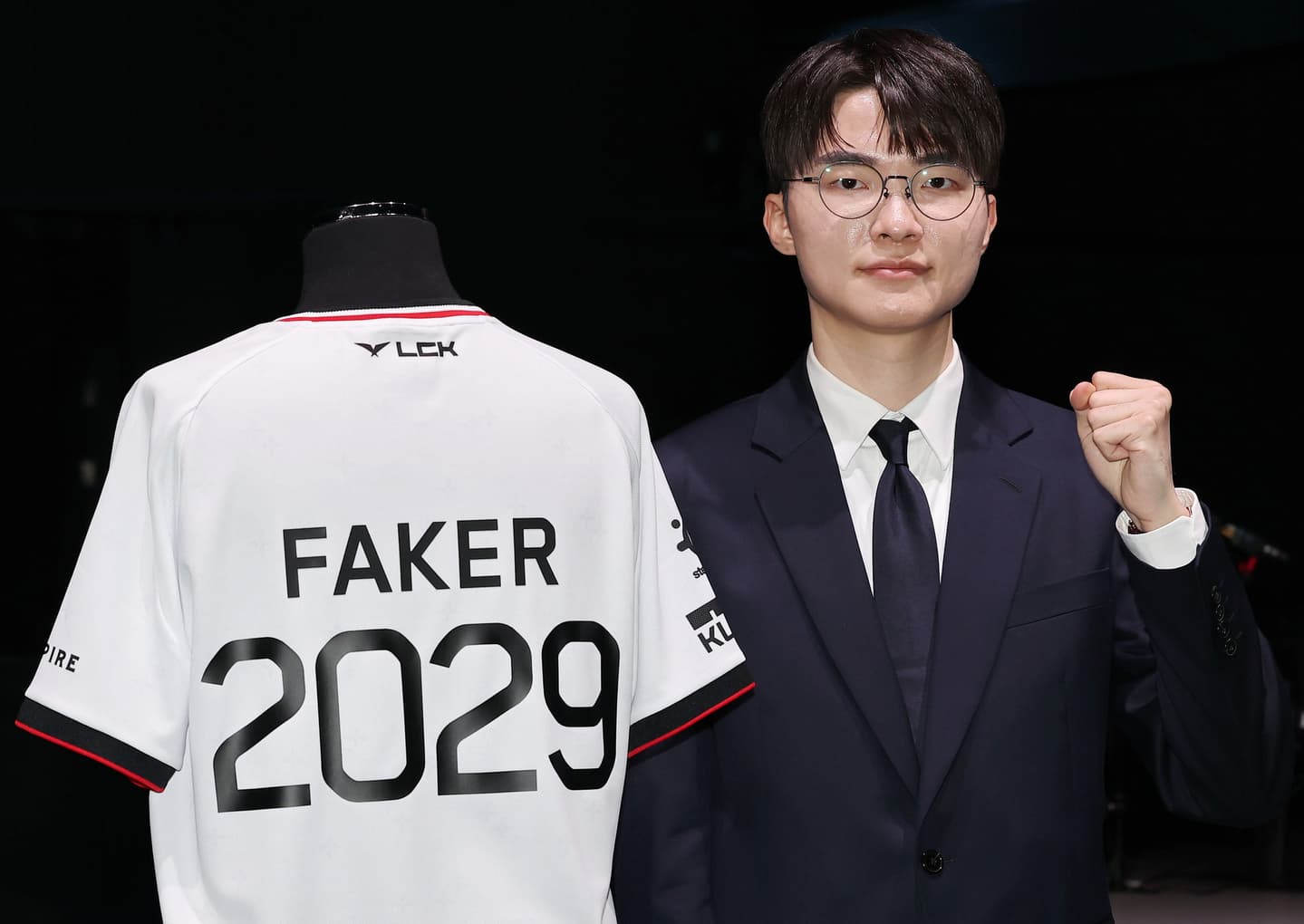 Faker's Future Secured: The GOAT Opens Up on Musk, His Historic Contract, and T1's Dynasty